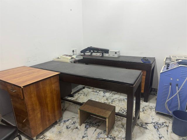 Physiotherapy treatment room